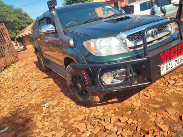 used toyota hilux