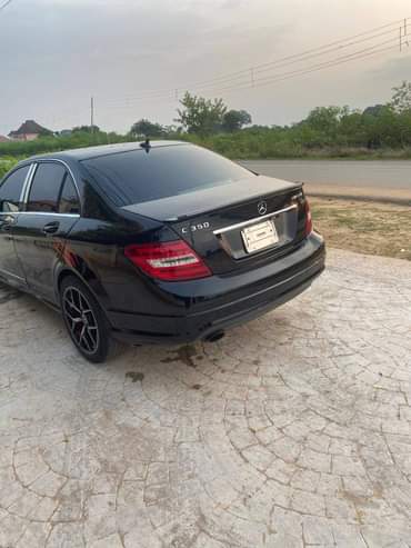 A picture of DISTRESS ALERT MERCEDES BENZ C350 WELL PIMPED Full option Complete