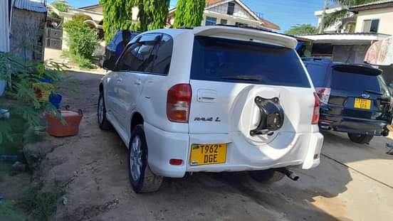 A picture of Toyota rv4 ktime Injini vvti Injini ndogo Full ac Full
