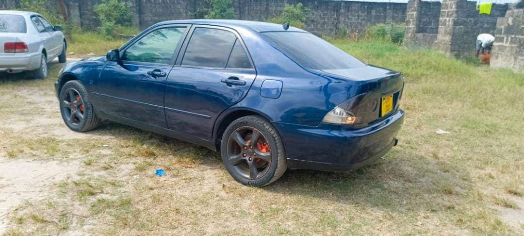 used toyota altezza