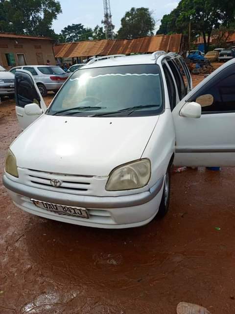 used toyota raum