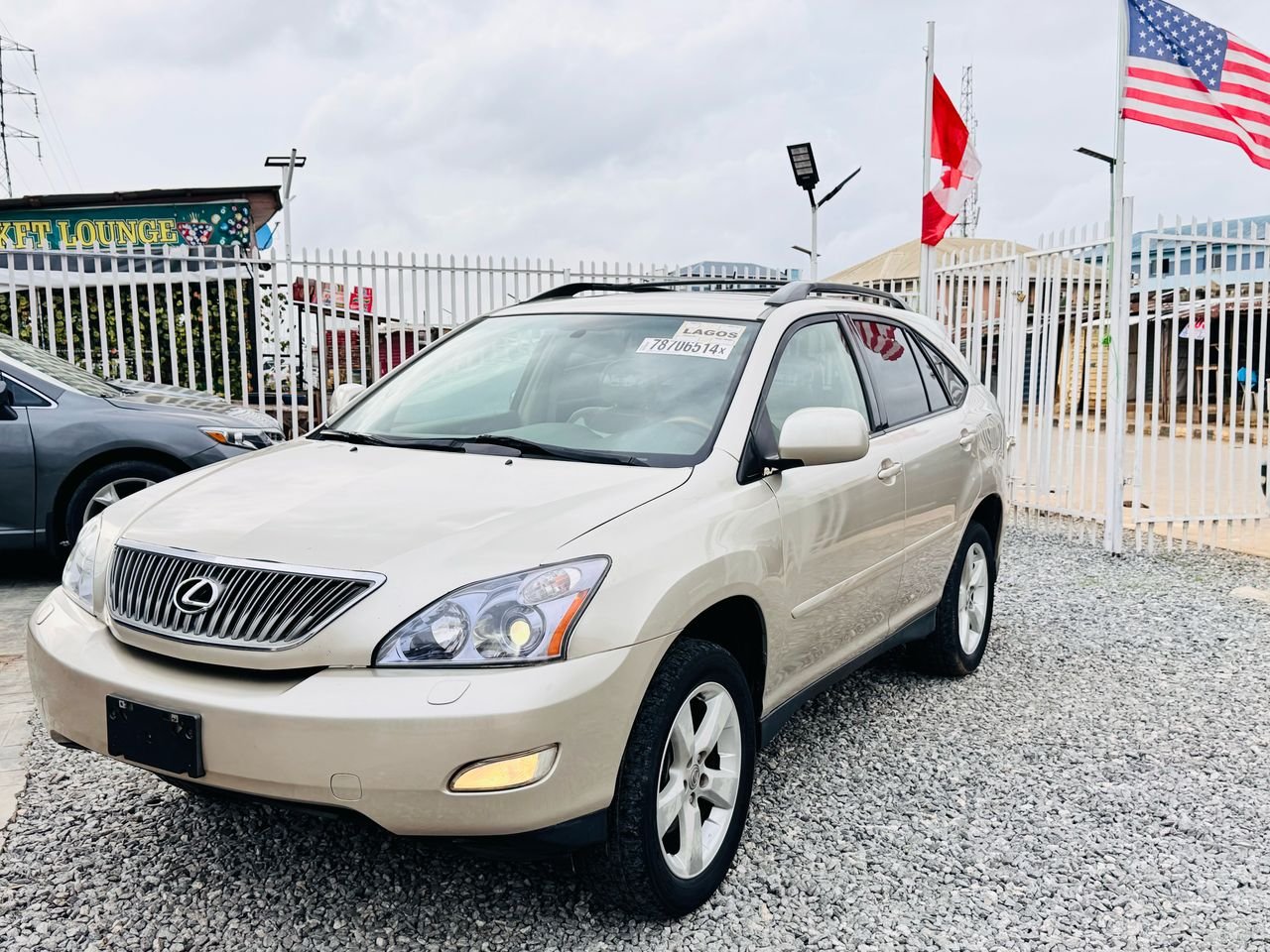 A picture of 2005 Lexus rx 330