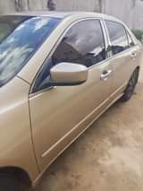 A picture of Clean 2005 Honda accord buy and traveling chilling ac everything