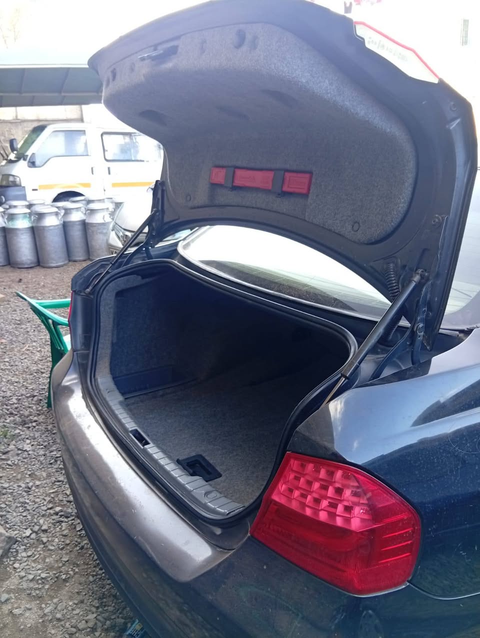 bmw 320i