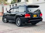 A picture of LAND CRUISER VX V8