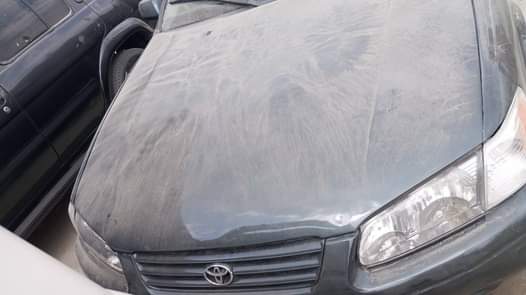 A picture of Very sharp Toyota Camry tiny light Serious buyer Good engine