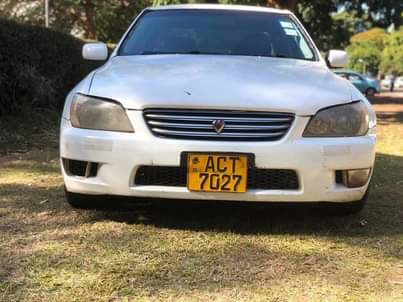used toyota altezza