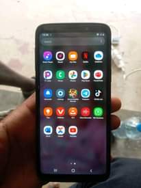 A picture of SAMSUNG S9