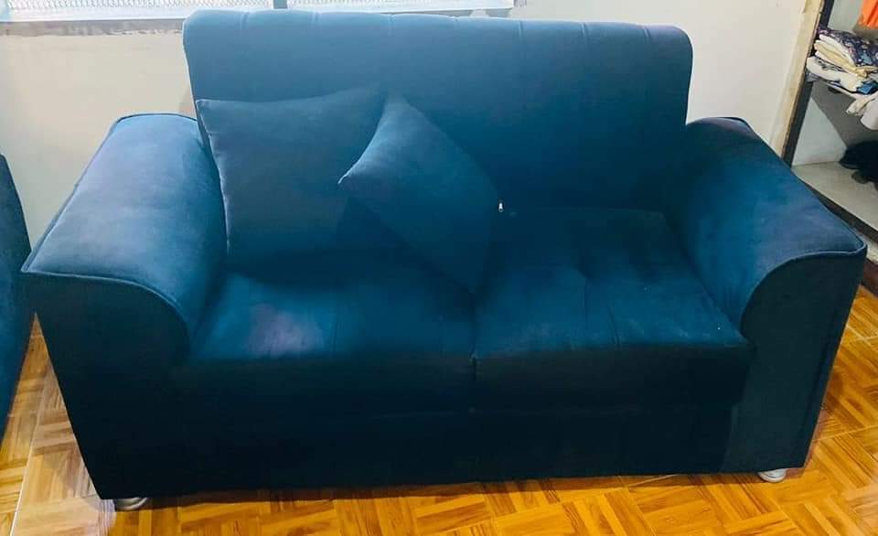A picture of Kitchen cabinet 170000 na Sofa 100000