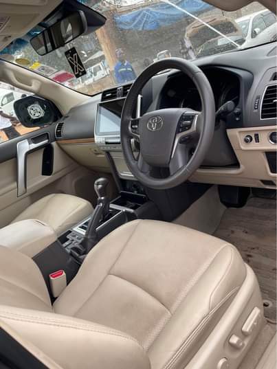 A picture of TOYOTA LANDCRUISER 2022