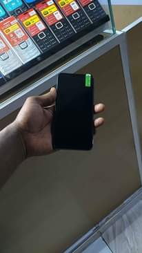 A picture of oppo a83 gb 128 ram 6 clean kabisa maboss karibuni