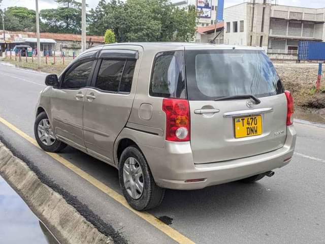 A picture of Toyota Raum
