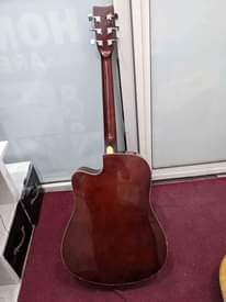A picture of YAMAHA ELECTRIC ACOUSTIC GUITAR CLASSIC 185 000