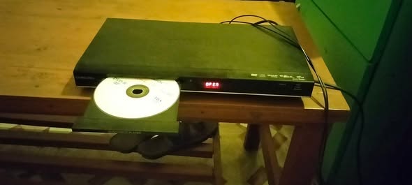 A picture of Samsung DVD
