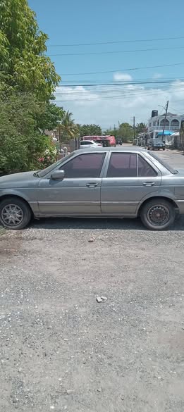 nissan b13