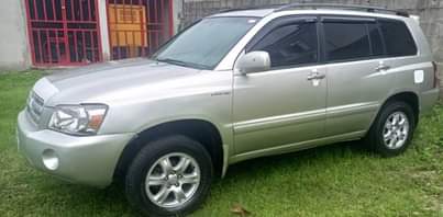 A picture of TOTAL GIVEAWAY VERY SHARP 05 TOYOTA HIGHLANDER Everything Is Intact