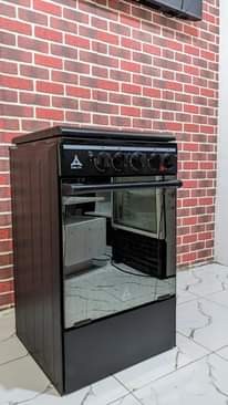 A picture of DELTA JIKO PLATE 3 GAS MOJA UMEME BADO MPYA BEI