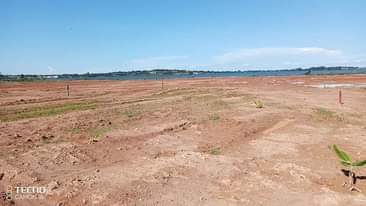 A picture of GARUGGA ENTEBBE RD Bank pressure 256704412030 500 meters off TARMAC