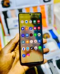 A picture of A51 5G 128G 6G Ram onscreen fingerprint 350K only