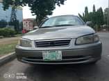 A picture of 2001 TOYOTA CAMRY