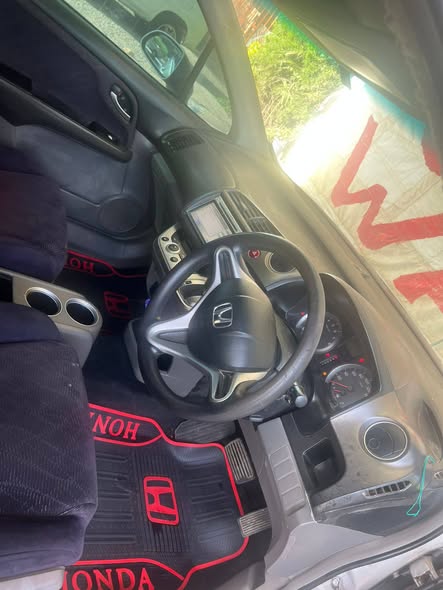 A picture of Honda stream