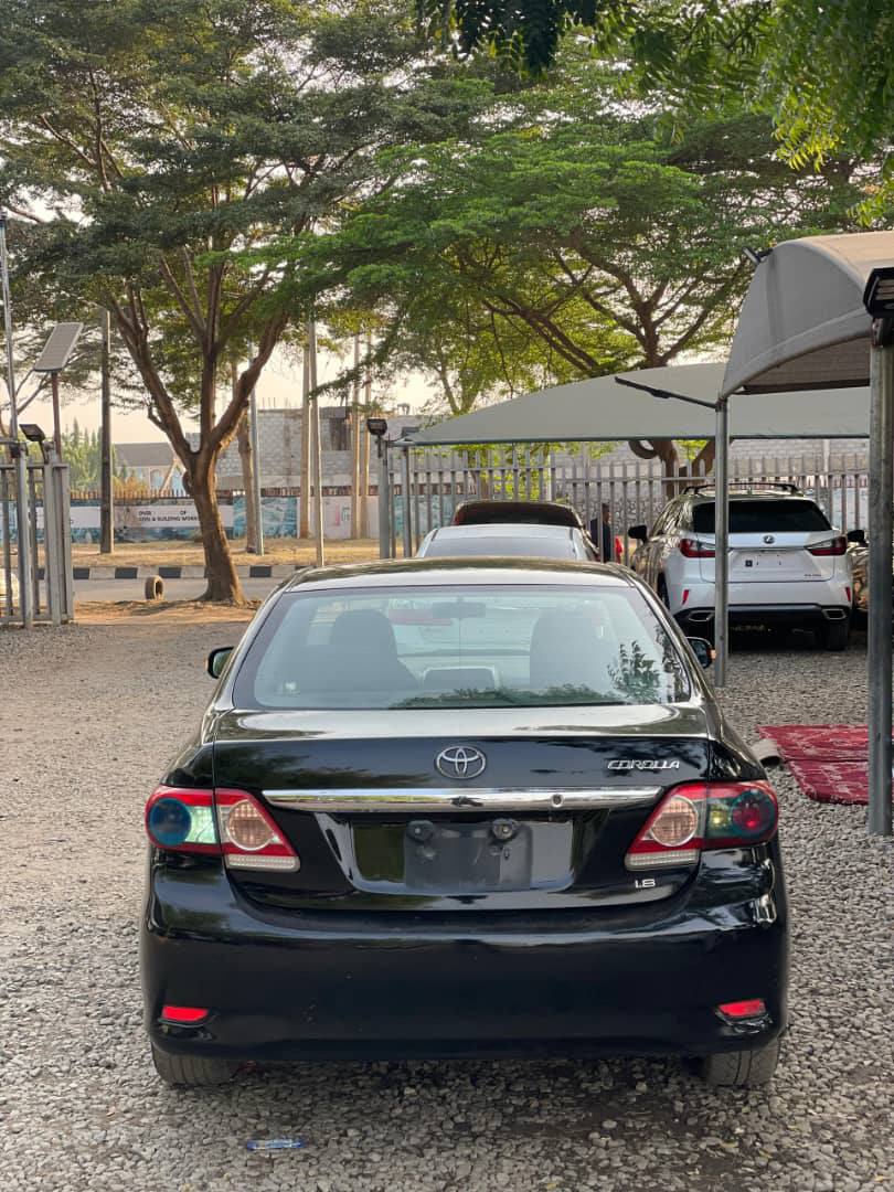 A picture of SUPER CLEAN 2011 MODEL. TOYOTA COROLLA