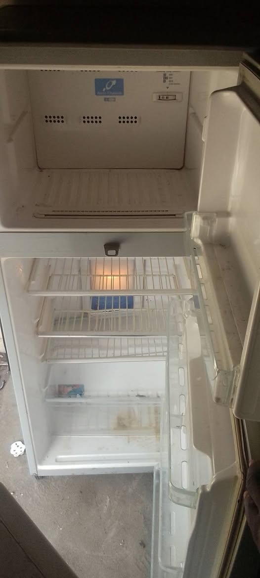 A picture of Fridge