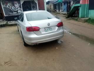 A picture of Volkswagen Jetta SE for sale