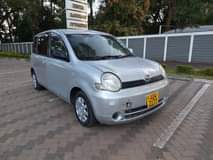 used toyota sienta