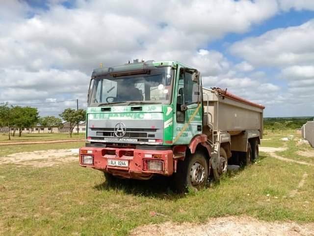 tipper truck