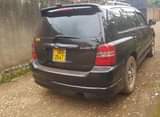 A picture of TOYOTA KLUGER UBB CC 2.4 ENGINE QUICK SELL 22M ITS