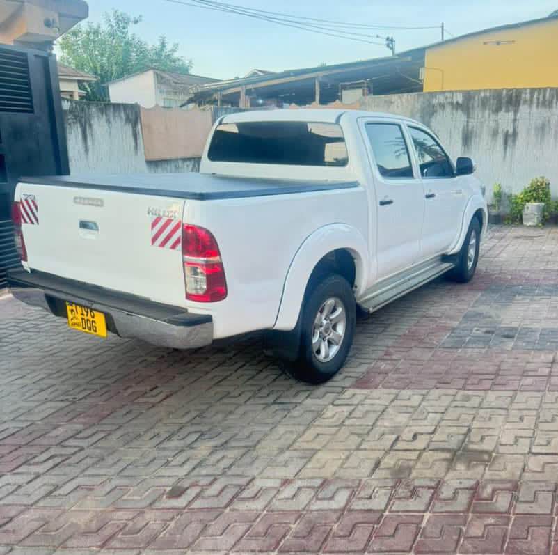 A picture of TOYOTA HILLUX