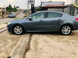 A picture of 2014 Peugeot 506 800