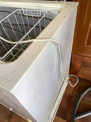 A picture of Hisense Deep Freezer Lita 145 inafanya kazi vizuri tuu ila