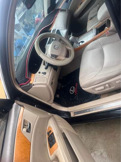A picture of Toks grade 2007 Toyota Avalon buy and drive no fixes