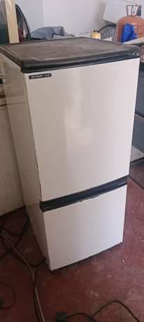 A picture of NAUZ FRIZA NA FRIJI USED LOCATION KIGOGO MBURAHAT 0789477231