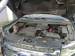 A picture of 2011 MODEL FORD EDGE FIRST BODY AC IS CHILLING GEAR