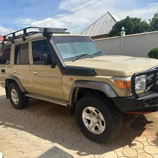 toyota land cruiser