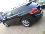 A picture of First body full option Toyota Venza 4plug for sale 2011
