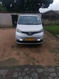 nissan nv200