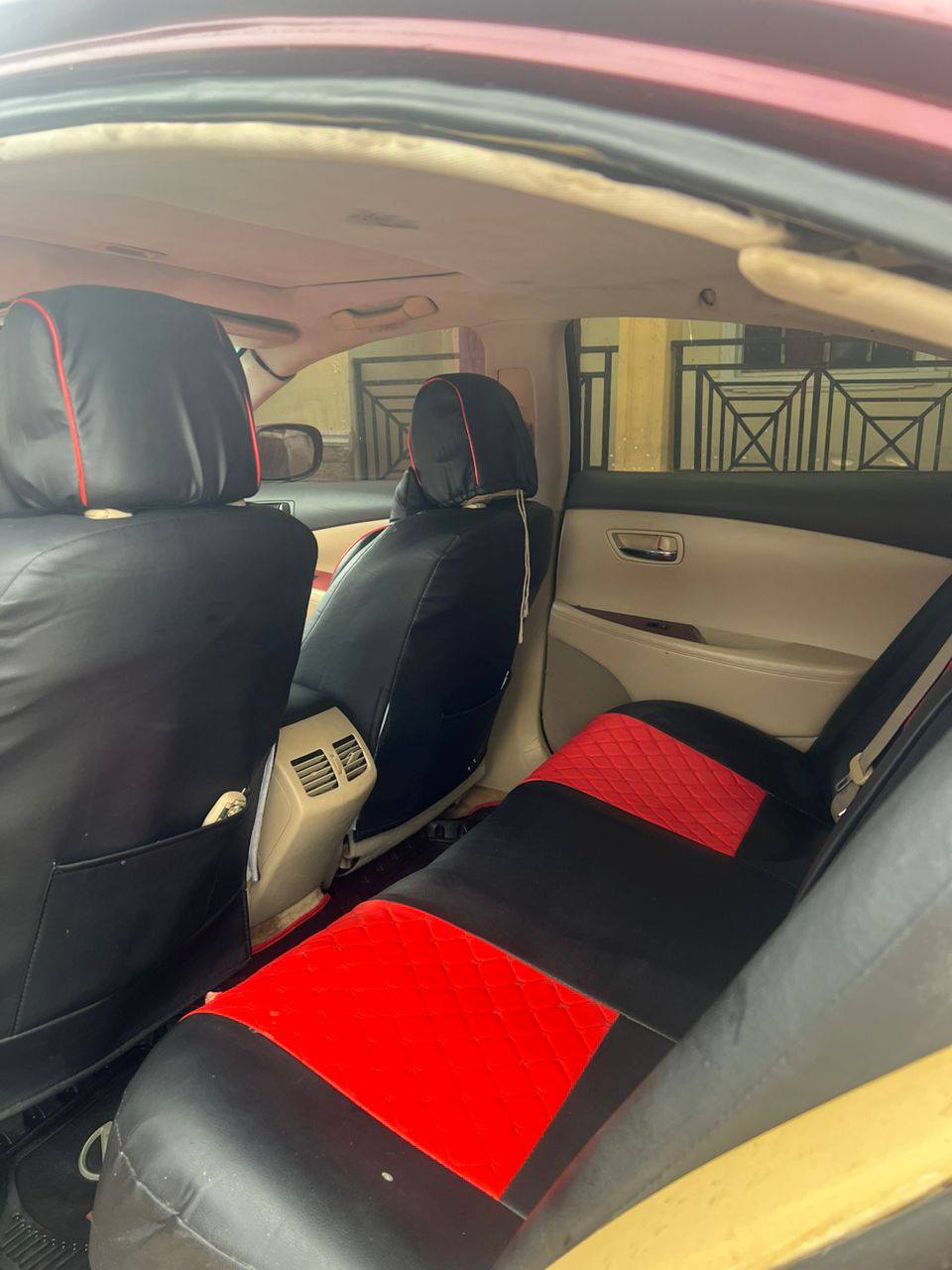 A picture of Lexus ES350