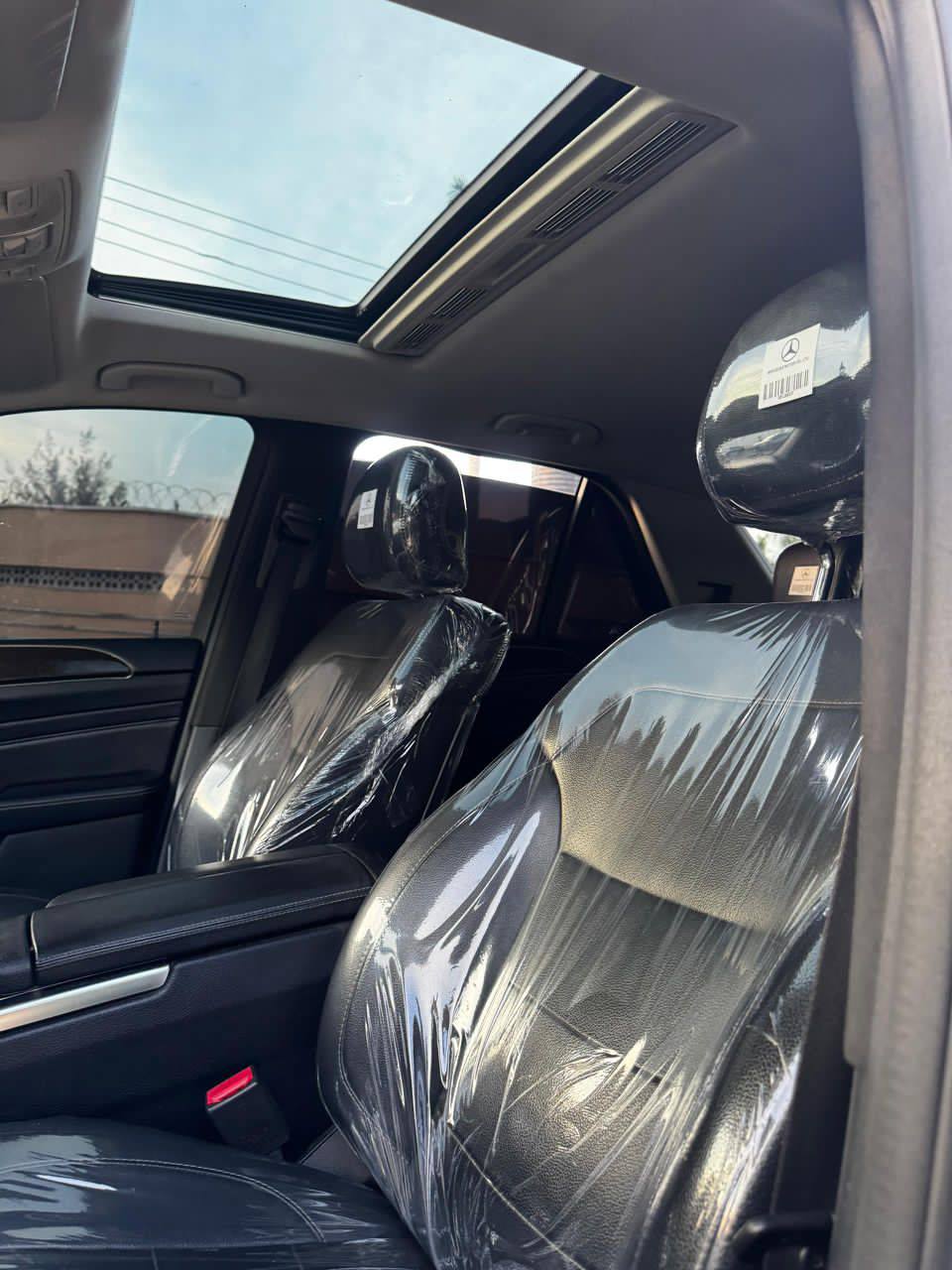 A picture of Mercedes Benz ML 350