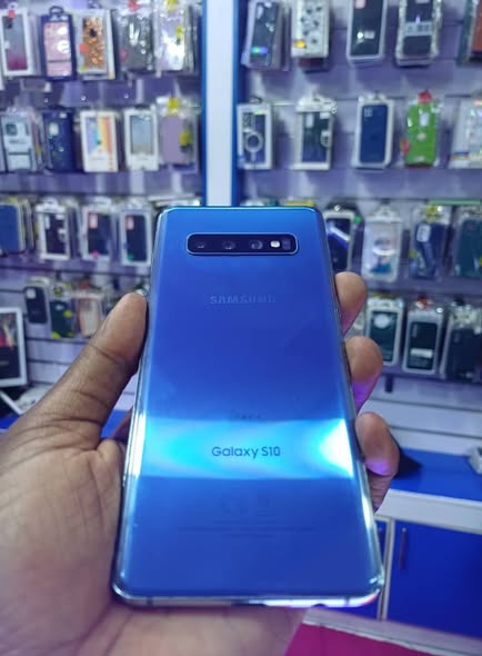 A picture of Samsung galaxy s10 128gb Dot