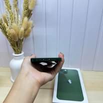 A picture of iPhone 13 plain 128gb