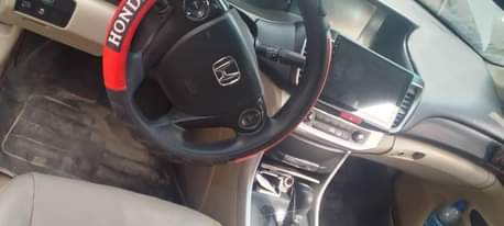 A picture of Honda Accord 2016