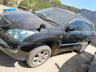 A picture of Harrie new milion 11 8 Tanzania Automatic Engine safi 0784857610
