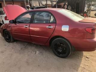 A picture of Corolla 2005 tapping engine 08039538695