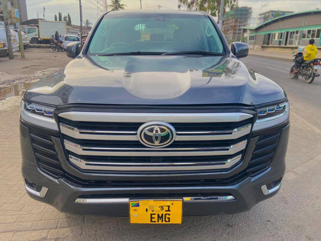 A picture of TOYOTA LAND CRUISER 0628 190 101