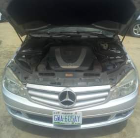 A picture of Benz C300 2008 model 100 first body Car is a
