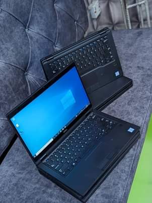 A picture of Dell laptop